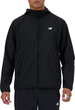 Chaqueta con Capucha New Balance MJ41506 BK - Masculina