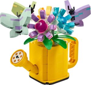 Lego Creator 3 in 1 Flowers Watering Can - 31149 (420 Piezas)